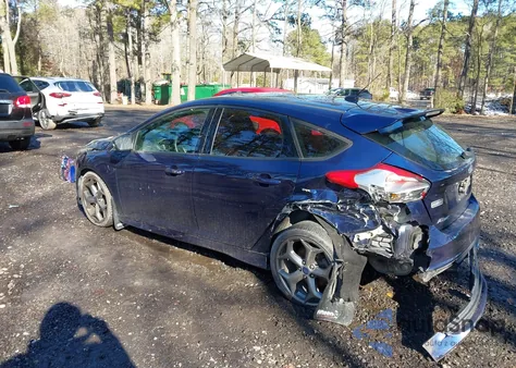 2016 Ford Focus St z USA, uszkodzony, nr VIN 1FADP3L95GL371565